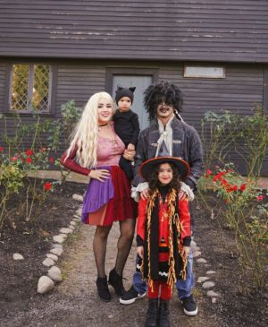 Hocus Pocus Family Costume – Raising Bookish Brunettes